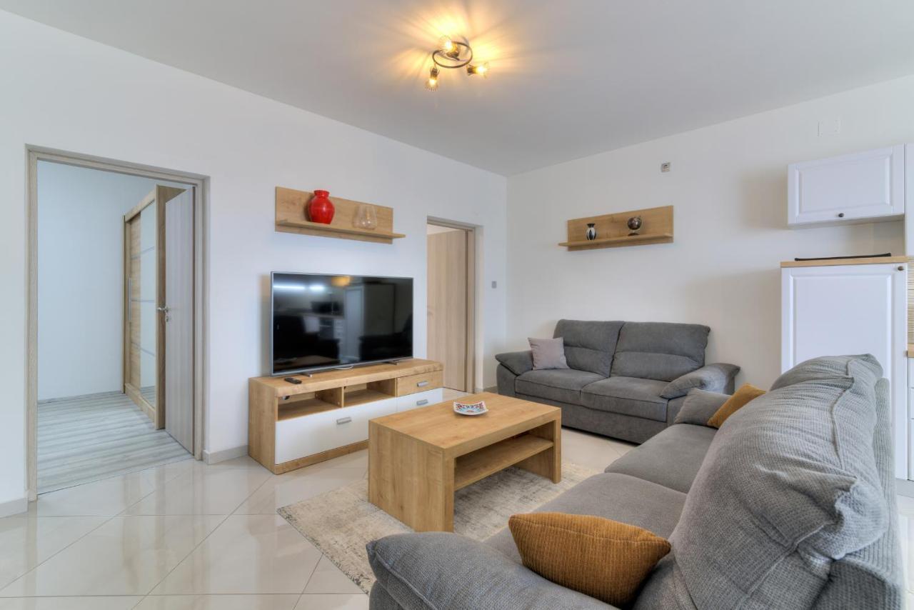 Apartment Luka Сень Экстерьер фото