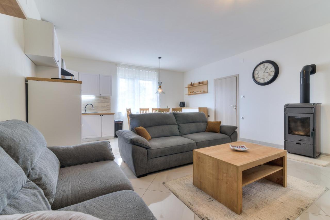 Apartment Luka Сень Экстерьер фото